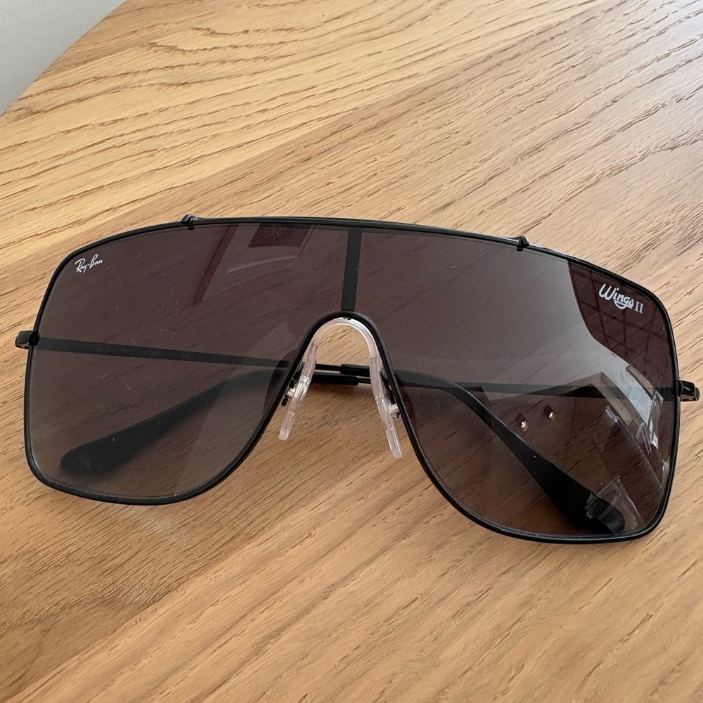 Ray-Ban Wings II Black and Dark Gray Sunglasses